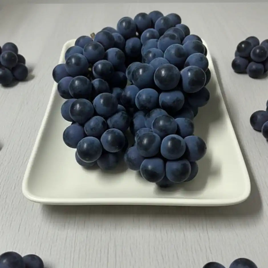 GRAPES BLACK (KALA ANGOOR) 1KG